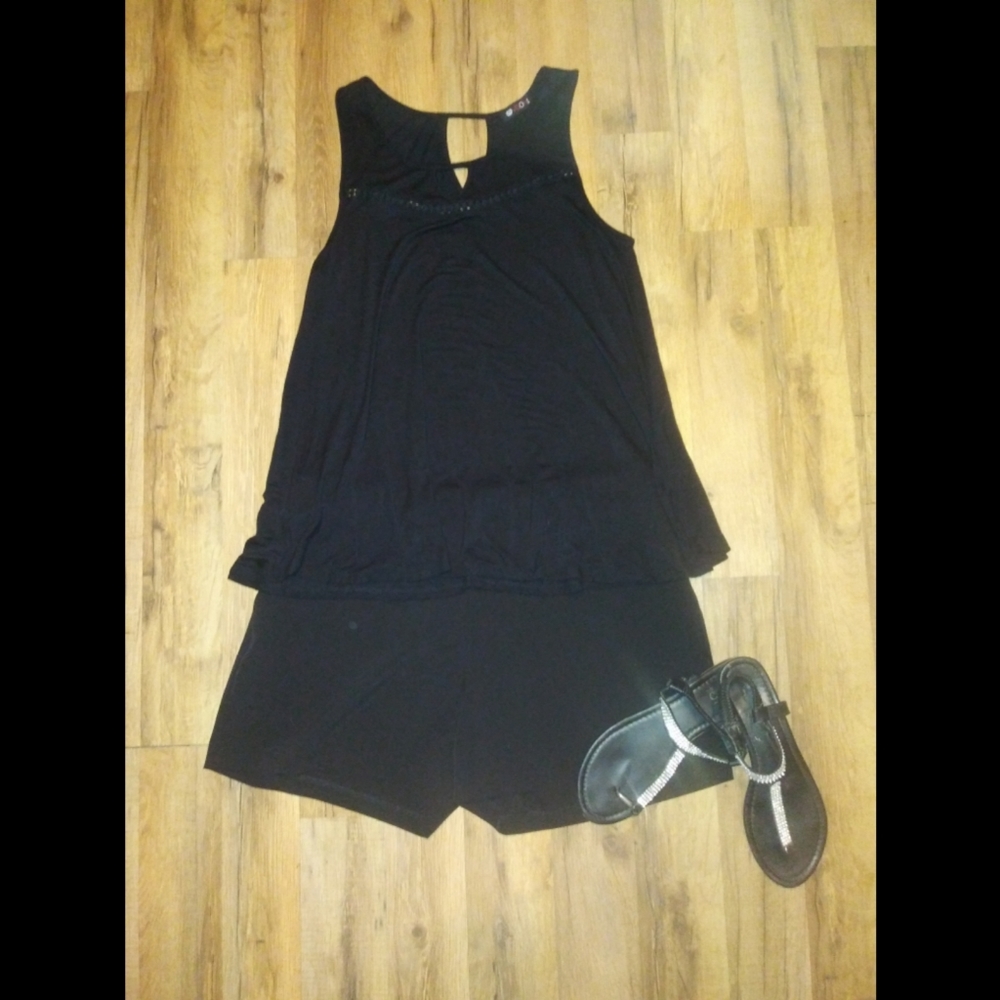 Vision Black Flowy Tank Top